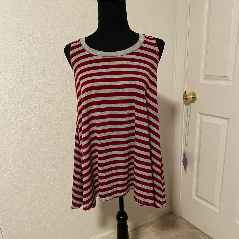 Cure flowy tank top size small